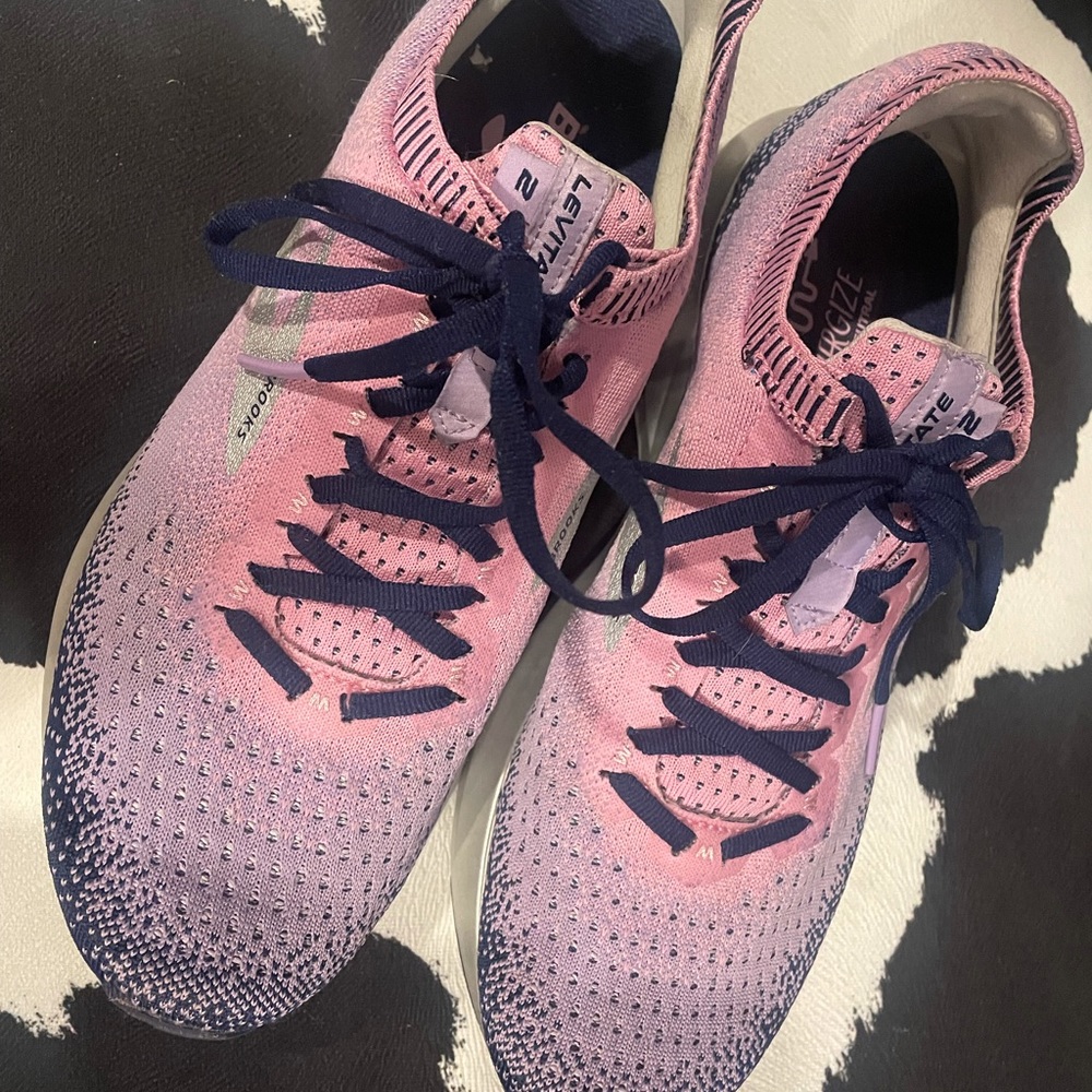 Brooks Levitate 2